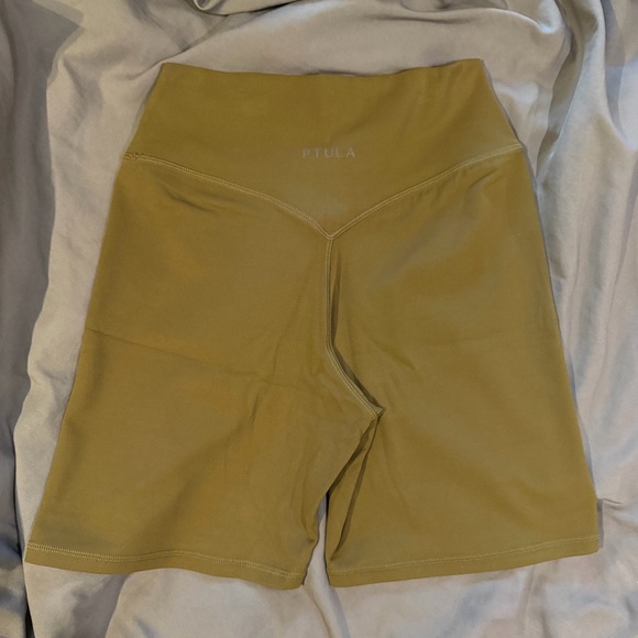 P’TULA Feathertech Classic 6” Short in Cypress Green size Medium - Picture 4 of 8